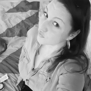 Meet your Posher, Aimee